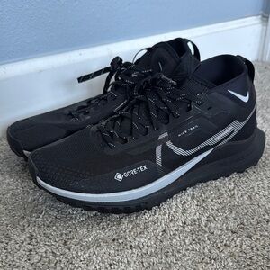 Nike Pegasus TRAIL 4 GORE-TEX Women9.5